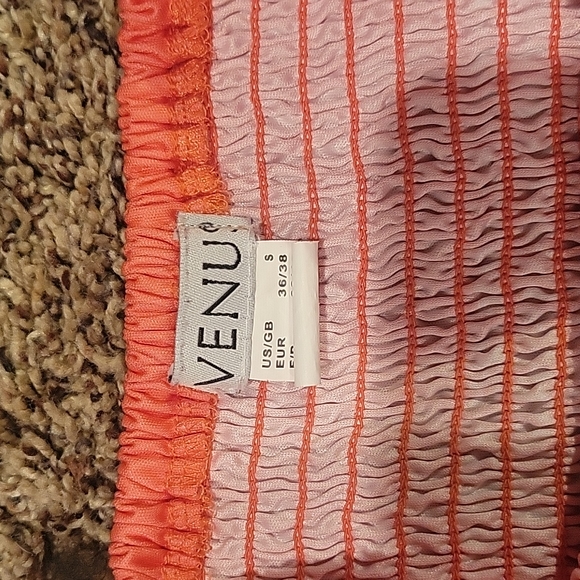 Swim cover up - Picture 3 of 3